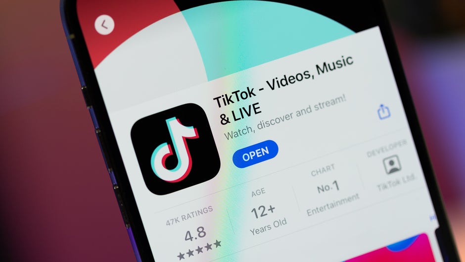 تيك توك تستعد لإطلاق ميزة ثورية في صناعة المحتوى: استنساخ الصوت بالذكاء الاصطناعي